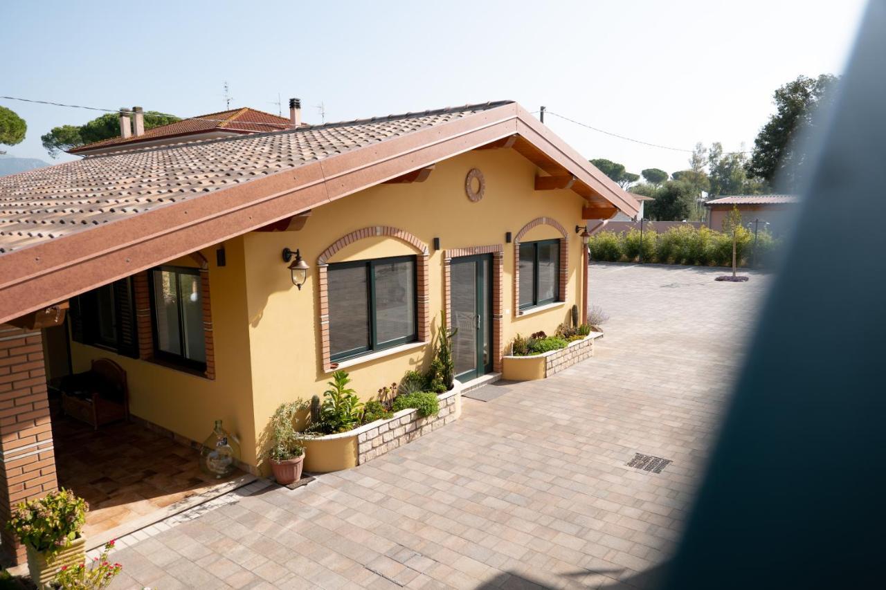 Agriturismo Casa Chiara Latina Ngoại thất bức ảnh